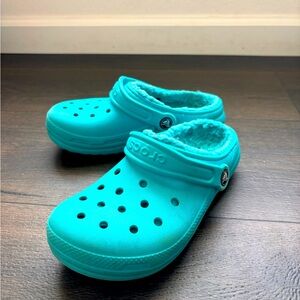 Crocs classic lined clog - girls blue J 2